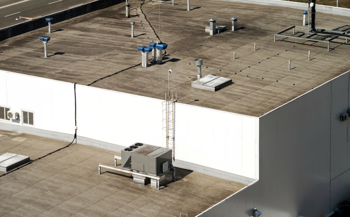 commercial roof with leaks